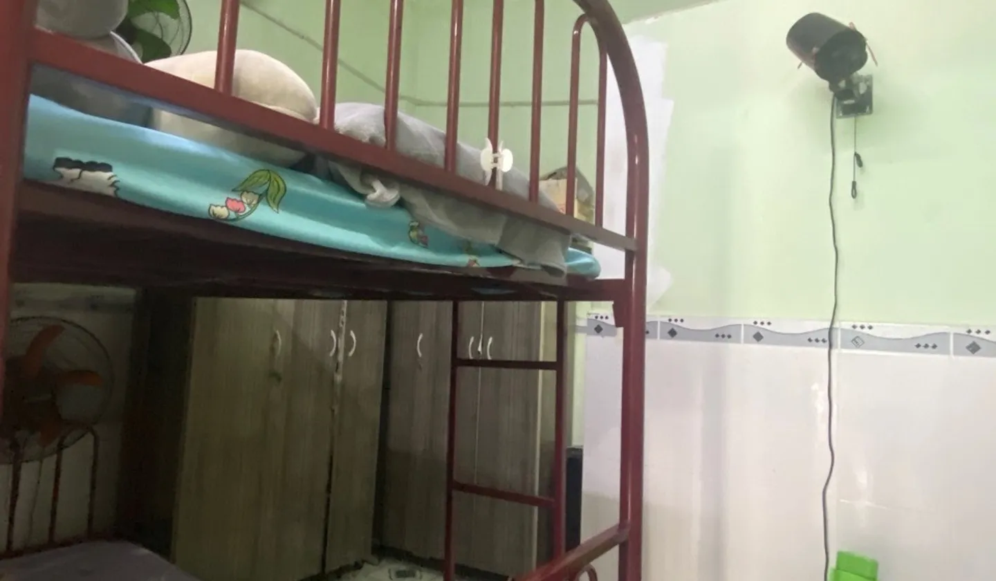 Bán nhà 2 tầng tại Quận Tân Phú gần Đầm Sen, giá 4.3 tỷ... Bán nhà riêng tại Phú Thạnh, Hồ Chí Minh 01
