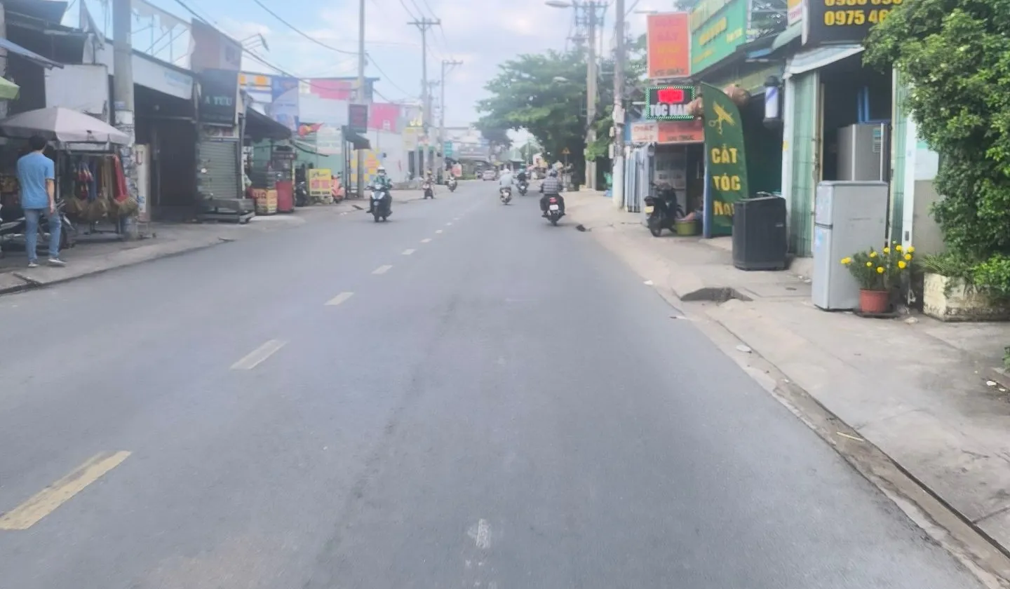 Bán nhà riêng 2 tầng, 2 phòng ngủ tại phường An Phú Đông, Hồ Chí Minh, có sổ hồng hợp pháp... Bán nhà riêng tại An Phú Đông, Hồ Chí Minh 01