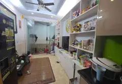 Bán nhà riêng 5 tầng 30m² hướng Đông Nam tại quận Hai Bà Trưng, xây kiên cố giá hợp lý... Bán nhà riêng tại Vĩnh Tuy, Hà Nội 03
