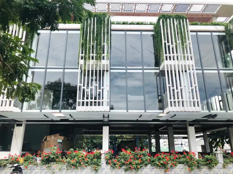 Bán tòa nhà văn phòng 5 tầng, mặt tiền 28m tại quận TP.HCM - LH: 0918604219 C.Loan... Bán văn phòng tại Cát Lái, Hồ Chí Minh 01