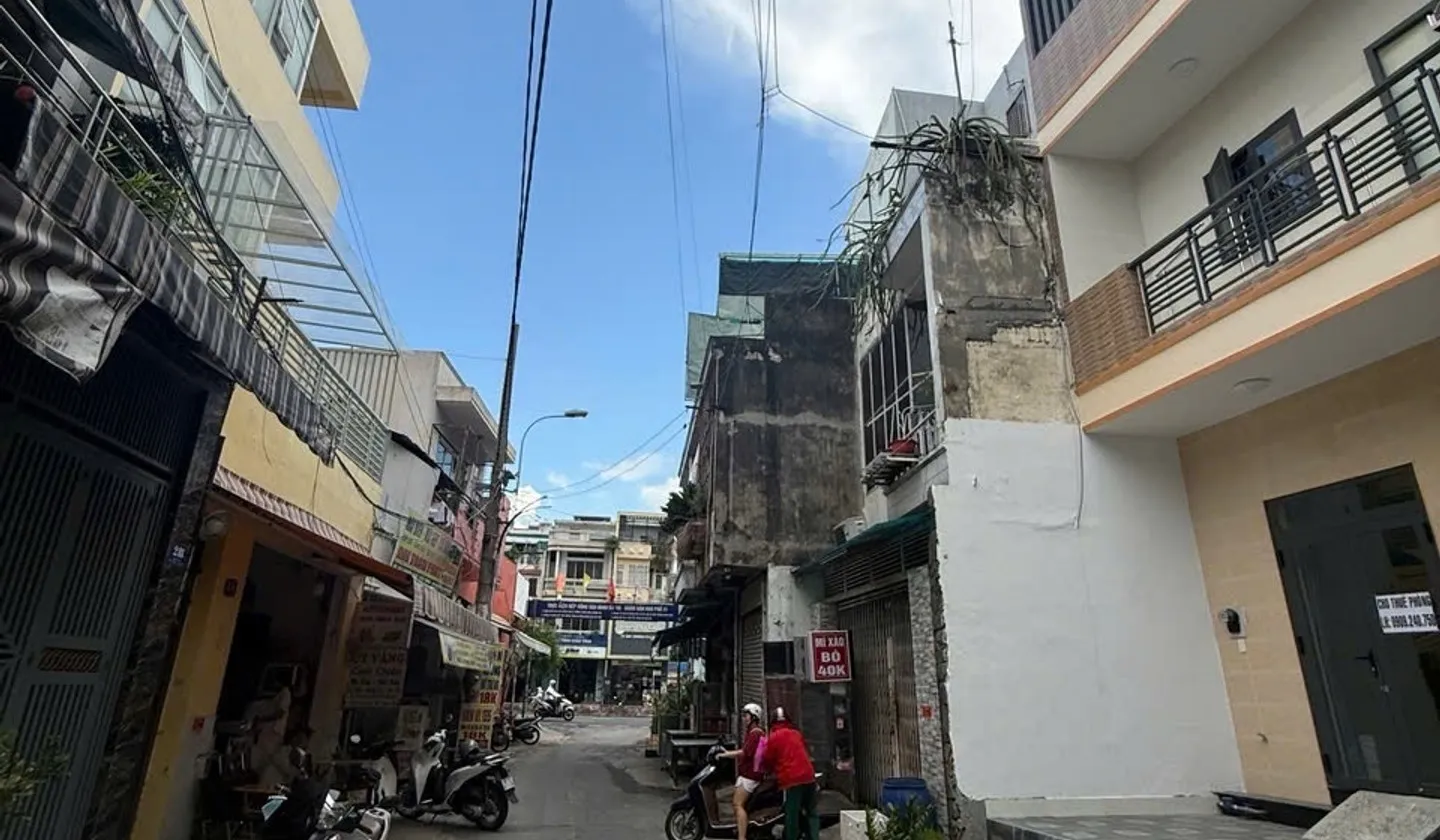 Nhà Mặt Phố 10 Phòng - Thu Nhập 30 triệu/tháng... Bán nhà mặt phố tại Tây Thạnh, Hồ Chí Minh 01