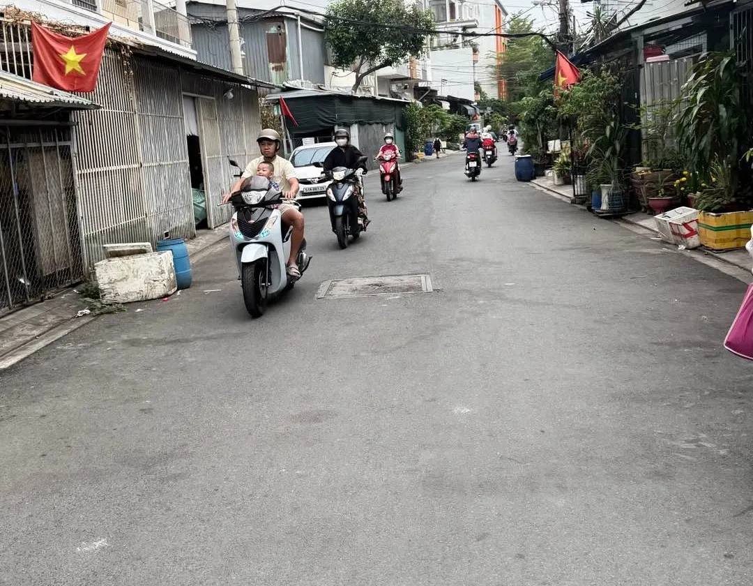 Nhà mặt phố diện tích 53m² hướng Nam tại Bình Tân với giá hấp dẫn... Bán nhà mặt phố tại Bình Trị Đông, Hồ Chí Minh 01