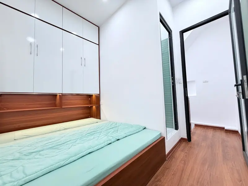 🌺🌺🌺SIÊU HIẾM - BÁN NHÀ 15M² SÁT HỒ VĂN HƯƠNG - 5 TẦNG 3PN - FULL NỘI THẤT - SỔ ĐỎ CHÍNH CHỦ... Bán nhà riêng tại Văn Miếu - Quốc Tử Giám, Hà Nội 01