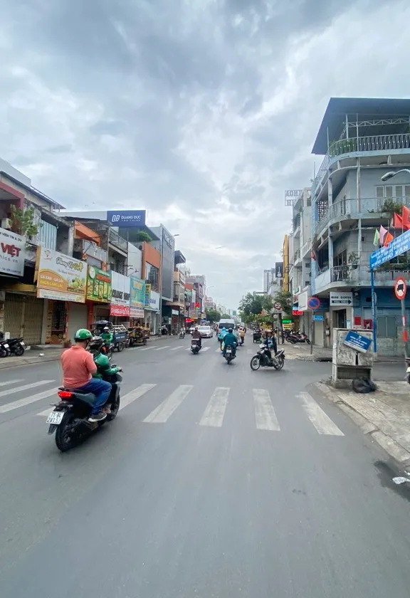 Nhà 2 tầng 3PN mặt tiền 4.5m tại phường 7, quận Tân Bình... Bán owner_side tại Tân Sơn Nhất, Hồ Chí Minh 01