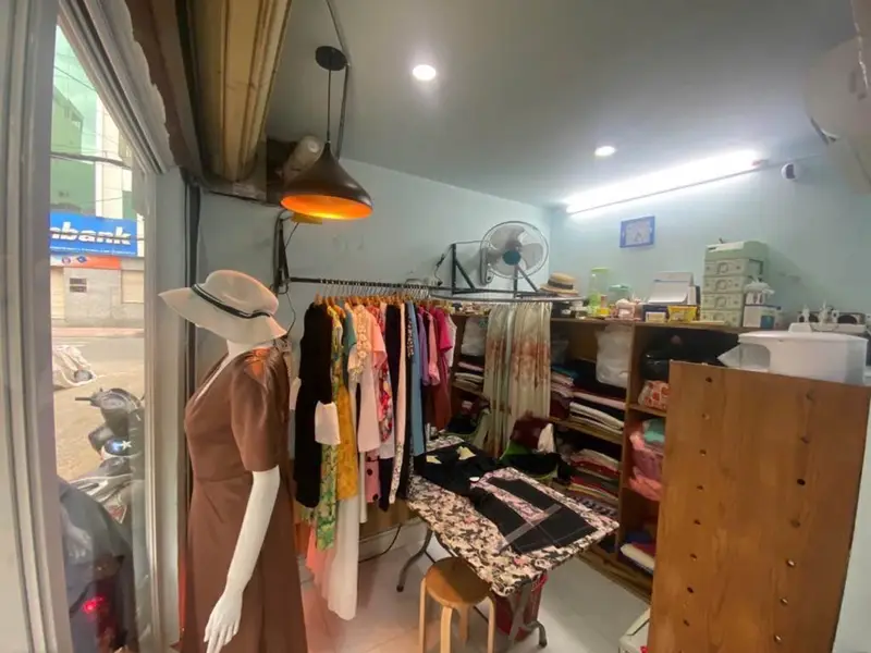 Nhà nhỏ xinh mặt phố quận Phú Nhuận giá cực hợp lý... Bán nhà mặt phố tại Phú Nhuận, Hồ Chí Minh 01