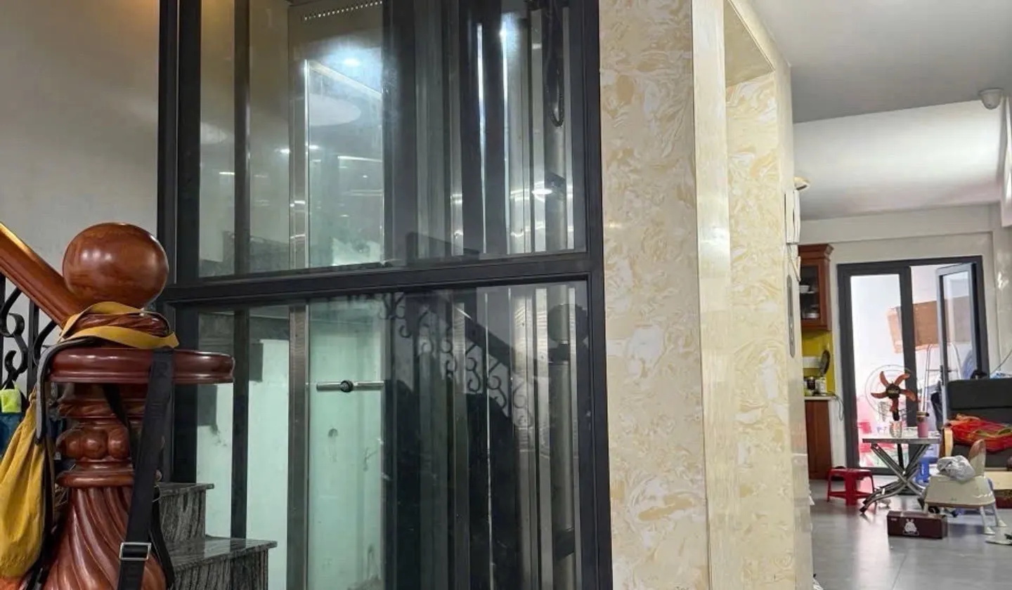 Ô TÔ VÀO NHÀ 5 TẦNG THANG MÁY 88M2 NHỈNH 12 TỶ... Bán nhà riêng tại Tân Phú, Hồ Chí Minh 01