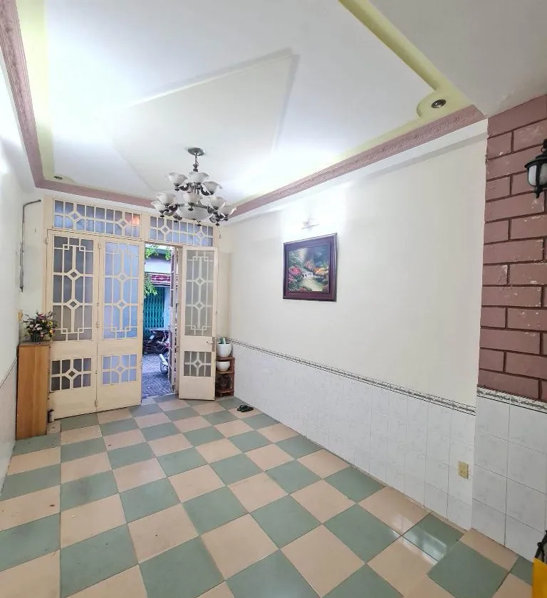 Nhà Đẹp 4 Lầu Tại Tân Sơn Nhất - Giá Cạnh Tranh... Bán nhà riêng tại Tân Sơn Nhất, Hồ Chí Minh 01