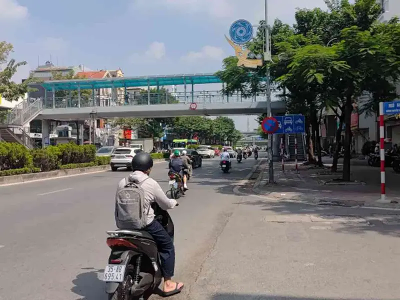 Bán nhà 5 tầng 7 phòng tại phường Long Biên, Hà Nội... Bán nhà riêng tại Long Biên, Hà Nội 01