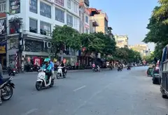 Nhà Mặt Phố Khương Đình – Kinh Doanh Sầm Uất, Vỉa Hè Rộng thênh thang.... Bán nhà mặt phố tại Khương Đình, Hà Nội 01