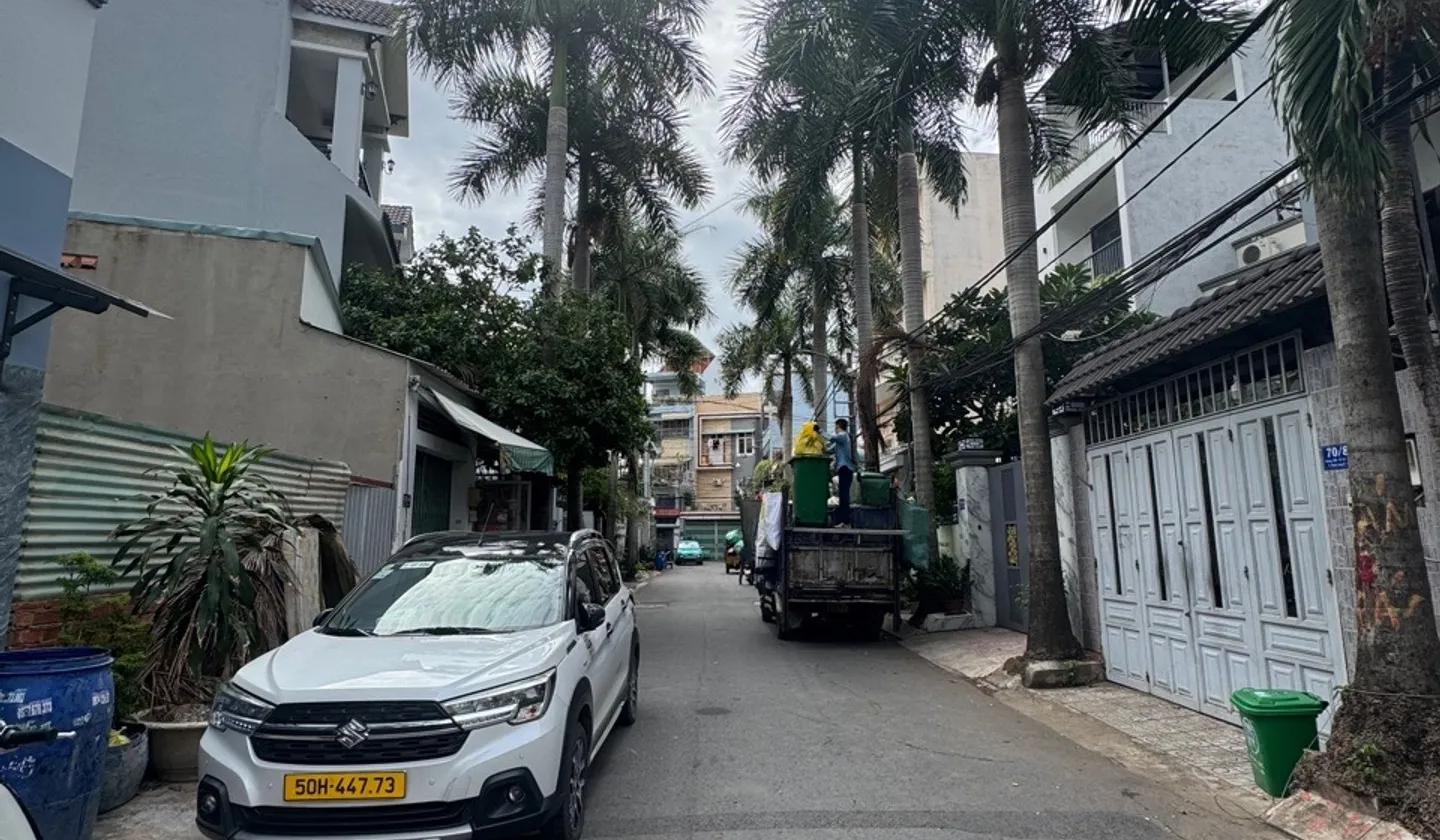 Cơ hội sở hữu nhà 3 tầng gần ngay trung tâm Phước Long B với giá tốt... Bán nhà riêng tại Phước Long, Hồ Chí Minh 01