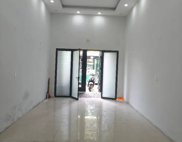 N.HÀ MỚI ĐẸP- M.ẶT T.IỀN KINH DOANH PHẠM THẾ HIỂN Q8-109M2- CHỈ HƠN 10T... Bán nhà mặt phố tại Bình Đông, Hồ Chí Minh 01