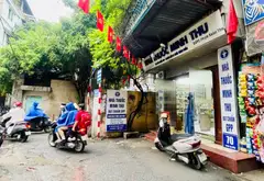 Bán nhà mặt phố tại quận Đống Đa với kiến trúc biệt thự Pháp, lô góc, diện tích 33 m²... Bán nhà mặt phố tại Ô Chợ Dừa, Hà Nội 01