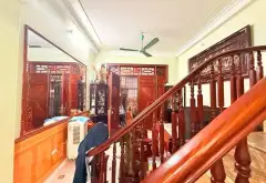 Bán nhà riêng 4 tầng tại Lạc Long Quân với ngõ nông thoáng, sổ vuông... Bán nhà riêng tại Nghĩa Đô, Hà Nội 04
