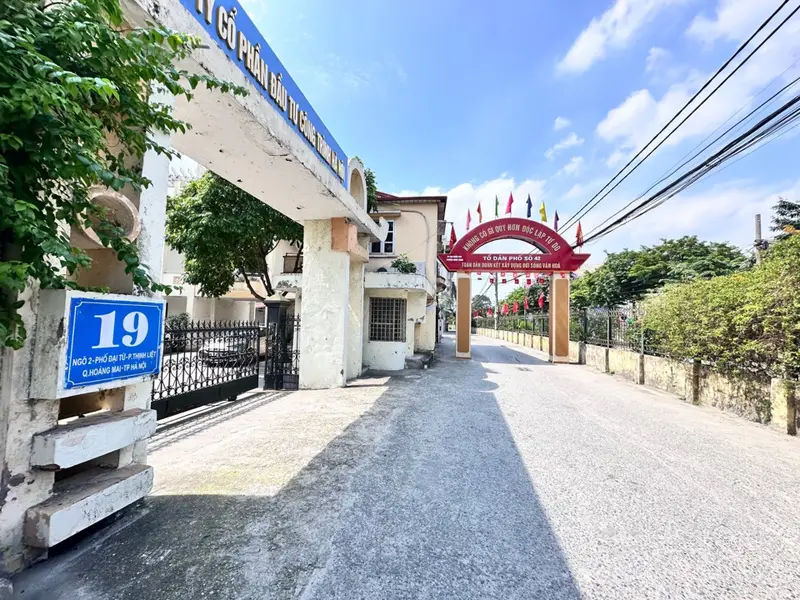 Cơ Hội Hiếm Có Sở Hữu Nhà 5 Tầng Phân Lô, gara ô tô, Gần Hồ Linh Đàm,... Bán nhà riêng tại Định Công, Hà Nội 01