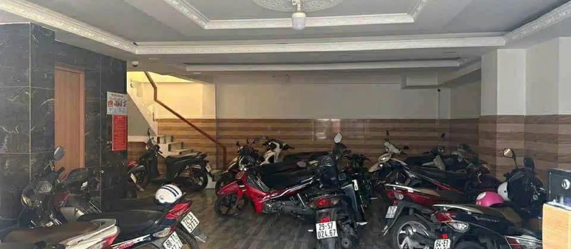 Căn hộ dịch vụ 5 tầng , thang máy, danh thu 120 triệu/ tháng, 24 phòng khép kín, ngay đại học văn... Bán nhà riêng tại An Hội Đông, Hồ Chí Minh 01
