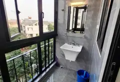 VỊ TRÍ NHÀ ĐẸP - GẦN CHỢ- GẦN TRƯỜNG -NGAY UBND - XUNG QUANH KINH DOANH SẦM UẤT
 nhà H4 tầng 4 phò... Bán căn hộ chung cư tại Việt Hưng, Hà Nội 04