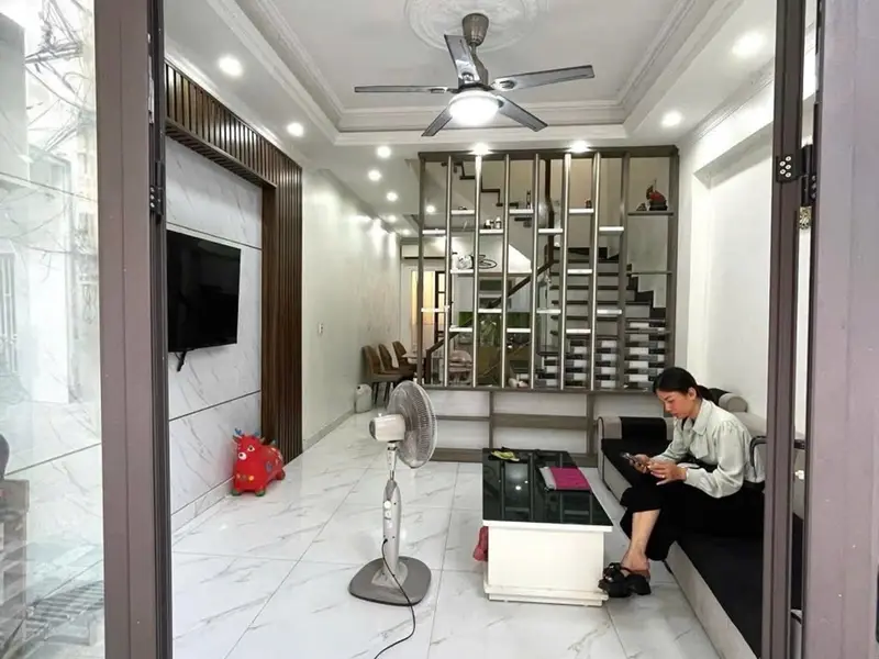 Nhà đẹp phố Tôn Đức Thắng, nhà xây khung cột chắc chắn, ngõ nông gần ô tô... Bán nhà riêng tại An Biên, Hải Phòng 01