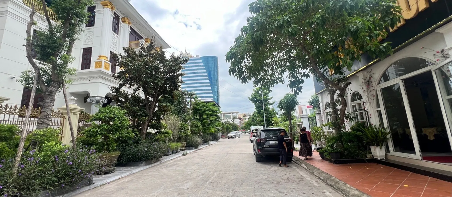 Bán nhà mặt phố 330m2 khu đô thị Cái Dăm, Bãi Cháy, Hạ Long, giá 23 tỷ, đang cho thuê... Bán nhà mặt phố tại Bãi Cháy, Quảng Ninh 01