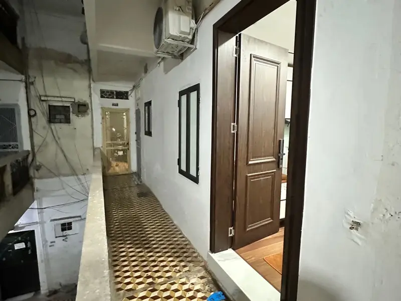 Cơ hội hiếm: Căn hộ tập thể 2 ngủ 2 mặt thoáng tại Chùa Láng, giá tốt... Bán căn hộ chung cư tại Láng, Hà Nội 01