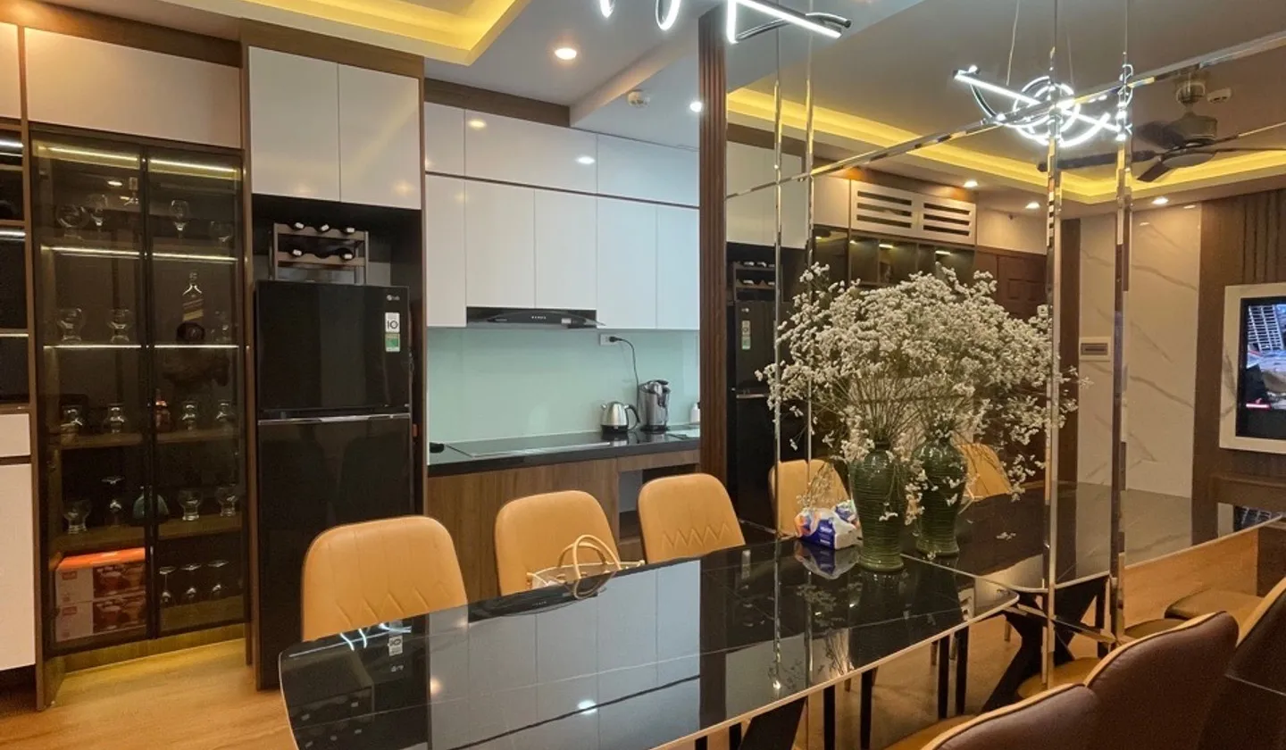 Bán căn hộ chung cư 2 phòng ngủ 56m2 tại Nam Trung Yên, Cầu Giấy, pháp lý rõ ràng, Nhỉnh 5 tỷ... Bán căn hộ chung cư tại Yên Hòa, Hà Nội 01