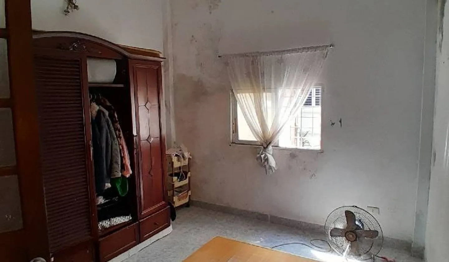 Bán nhà riêng tại Tôn Đức Thắng gần ngã 7 Ô Chợ Dừa: 31m2, 4 tầng, lô góc, giá rẻ chưa tới 200tr/m2... Bán nhà riêng tại Ô Chợ Dừa, Hà Nội 01