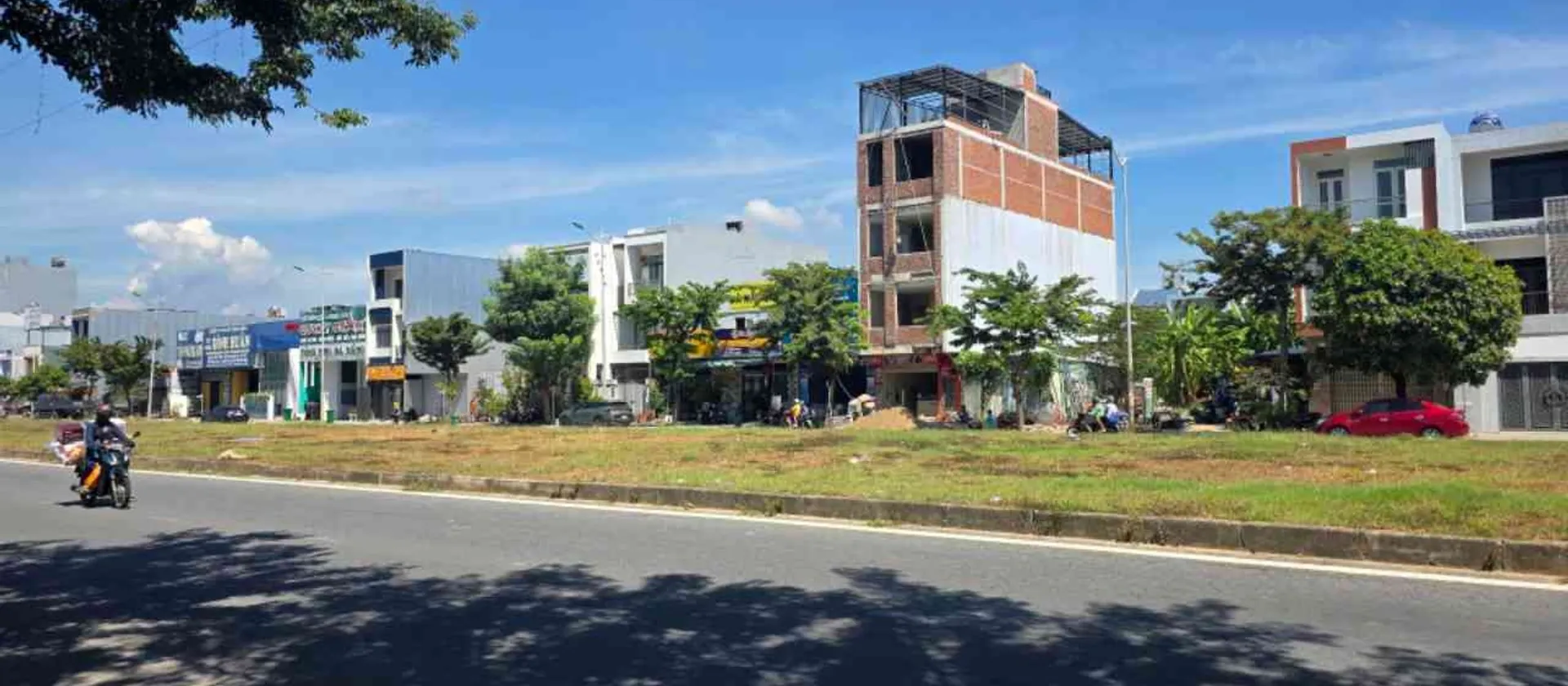 Lô đất mặt tiền trung tâm Hòa Xuân, Đà Nẵng giá tốt... Bán đất tại Hòa Xuân, Đà Nẵng 01