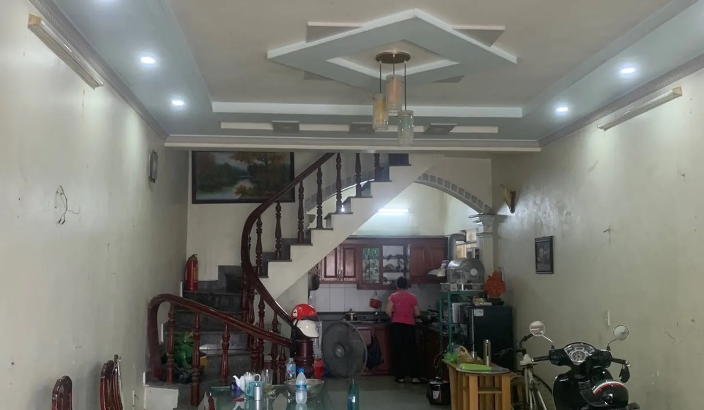 Nhà mặt phố đường lớn, trung tâm quận Lê Chân thuận tiện kinh doanh và sinh sống... Bán nhà mặt phố tại An Biên, Hải Phòng 01
