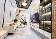 Gia đình nhiều thế hệ cần nhà đẹp, nhiều phòng ngủ | Phường Ngọc Khánh | Ngọc Khánh | 5PN – nội thấ... Bán nhà riêng tại Ngọc Hà, Hà Nội 01