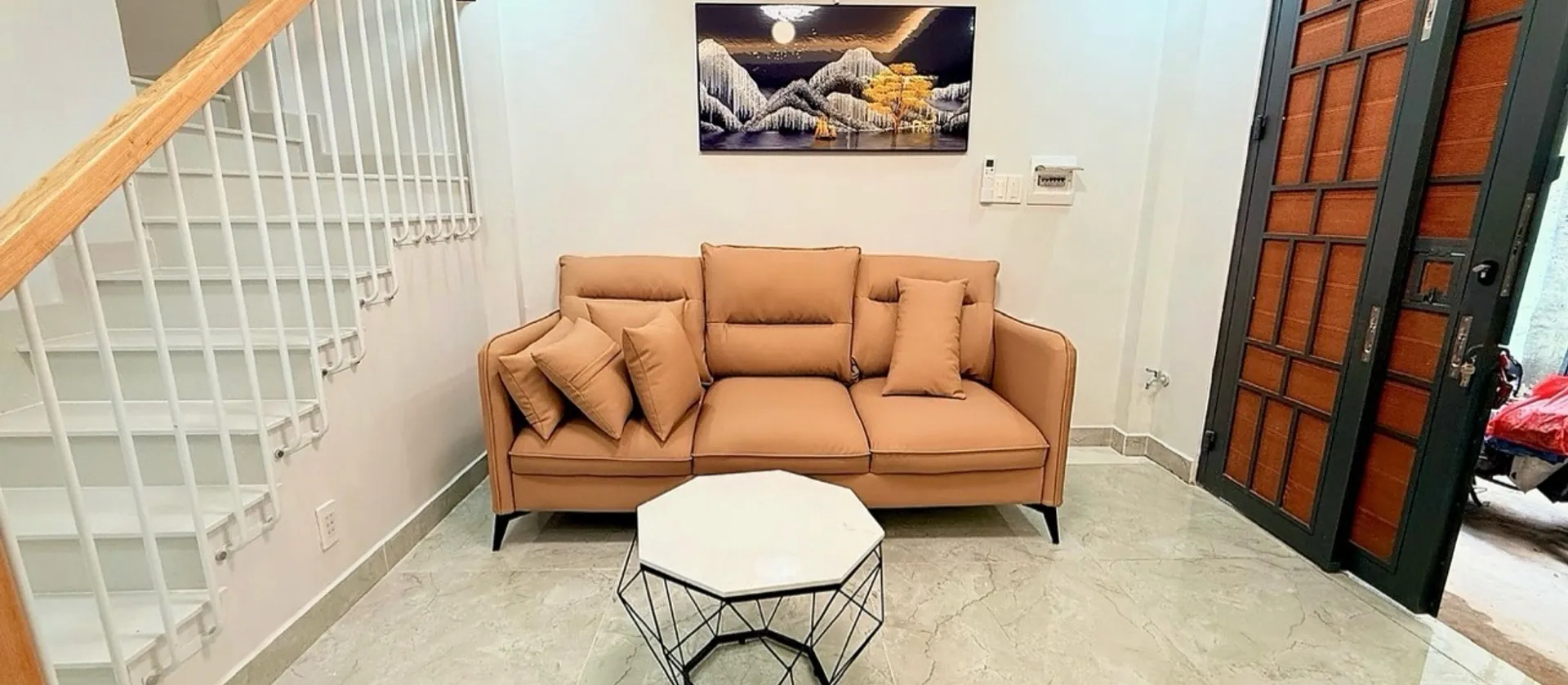 Nhà 3 tầng 4 phòng ngủ tại Phường Diên Hồng - không gian ấm cúng... Bán nhà riêng tại Diên Hồng, Hồ Chí Minh 01
