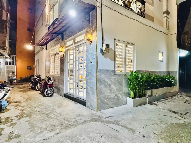 Bán nhà 5 tầng 3 phòng ngủ phường Đức Nhuận giá 6.79 tỷ... Bán nhà riêng tại Đức Nhuận, Hồ Chí Minh 01