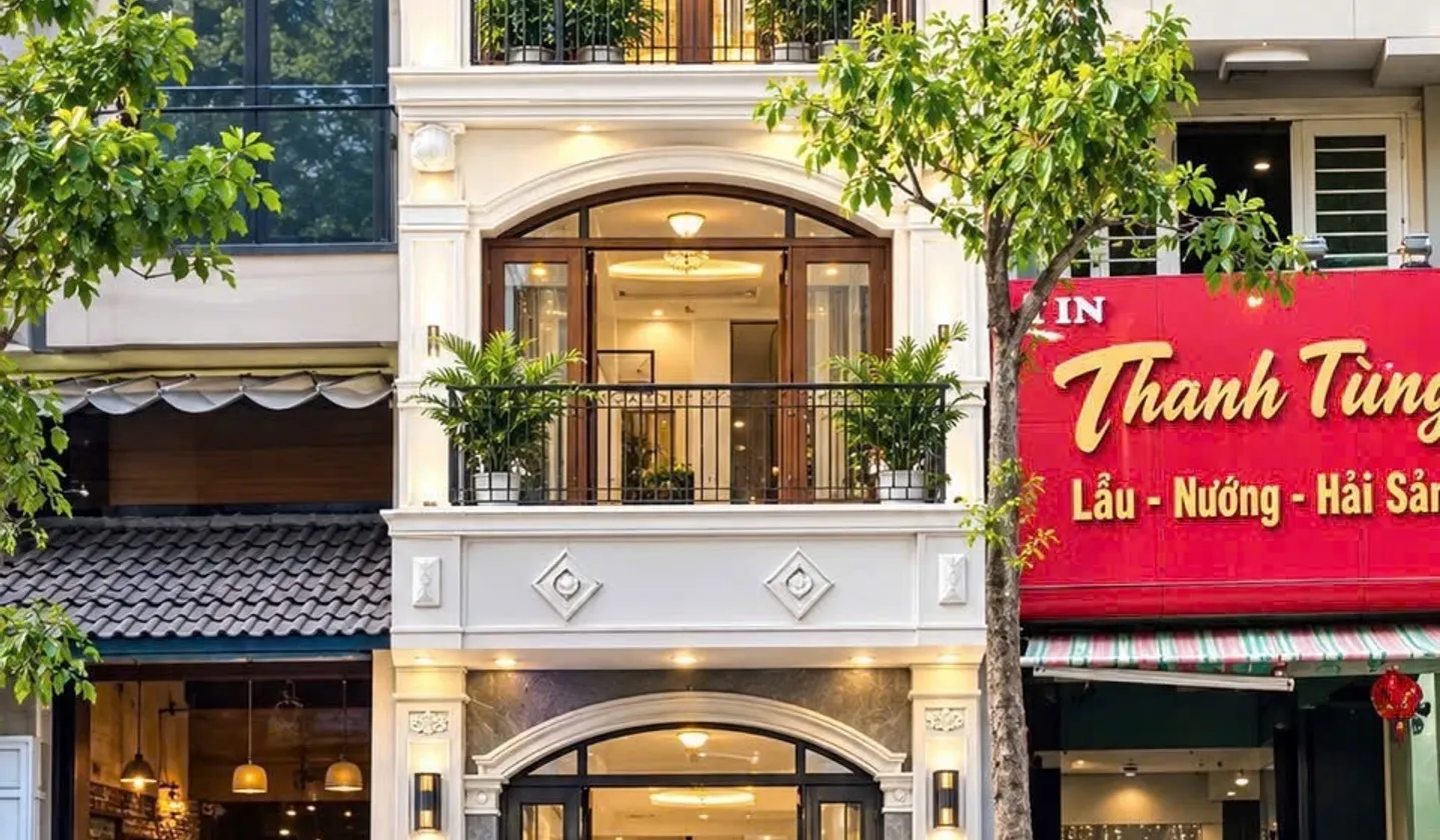 - Vị trí: Nhà nằm trên tuyến đường thương hiệu thuộc Phường 2 Quận 3. Vị trí siêu đẹp, ngay sát vòn... Bán nhà mặt phố tại Bàn Cờ, Hồ Chí Minh 01