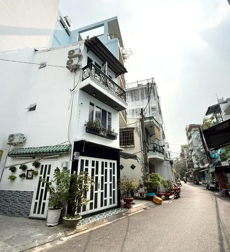 Nhà phố kinh doanh Phú Nhuận giá hời... Bán nhà mặt phố tại Đức Nhuận, Hồ Chí Minh 01