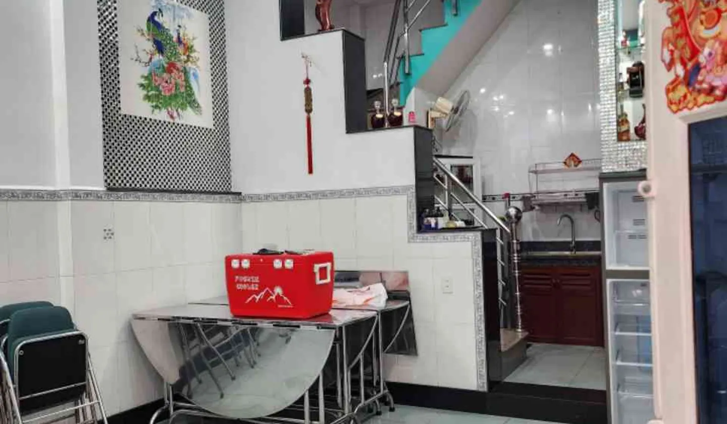 Nhà 4 tầng view đẹp ngay Lý Thái Tổ, giá hời giảm sốc... Bán nhà riêng tại Vườn Lài, Hồ Chí Minh 01