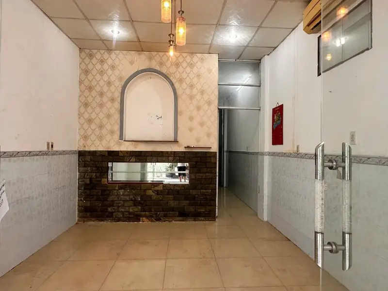 Nhà xinh hẻm rộng Quận 11, sổ vuông vức, giá hấp dẫn... Bán nhà riêng tại Bình Thới, Hồ Chí Minh 01