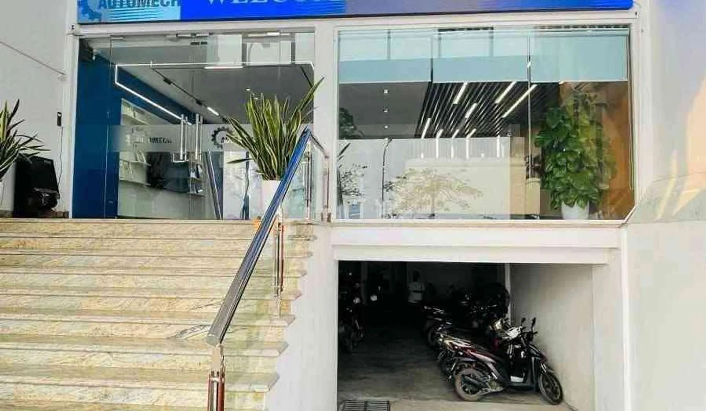 Nhà mặt phố hai mặt tiền sang trọng tại Phúc Lợi, Hà Nội... Bán nhà mặt phố tại Phúc Lợi, Hà Nội 01