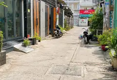 SÁT AEON MALL TÂN PHÚ -SÁT MẶT TIỀN XE HƠI TẬN CỬA -DT:48M2 x 3 TẦNG -3 PHÒNG NGỦ- 4 TỶ NHỈNH... Bán nhà riêng tại Bình Hưng Hòa, Hồ Chí Minh 02