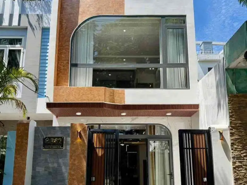 Bán nhà mặt tiền 3 tầng gần biển tại Thanh Khê, giá 9,5 tỷ... Bán nhà mặt phố tại Thanh Khê, Đà Nẵng 01