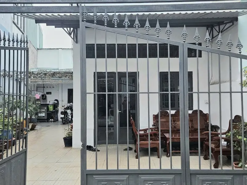 Nhà rộng sân vườn ở Quận 9, hàng xóm Vinhom Lê Văn Việt giá tốt nhất Khu Vực... Bán nhà riêng tại Tăng Nhơn Phú, Hồ Chí Minh 01