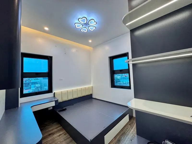 Căn hộ góc 2 ngủ view hồ Thạch Bàn, giá hời nhỉnh 2 tỷ 47 m... Bán căn hộ chung cư tại Long Biên, Hà Nội 01