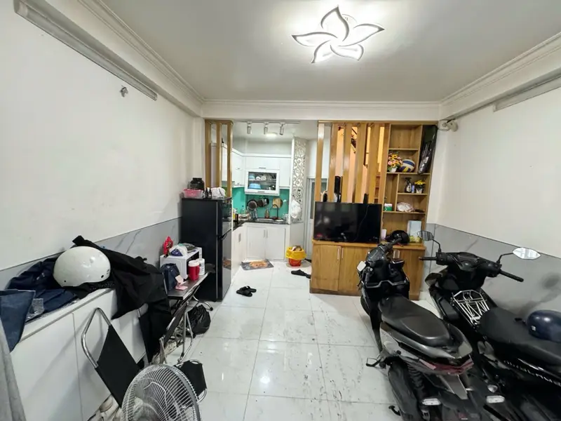 Nhà 4 Tầng Sát Mặt Tiền Quận 10 - Kinh Doanh Đỉnh... Bán nhà riêng tại Diên Hồng, Hồ Chí Minh 01