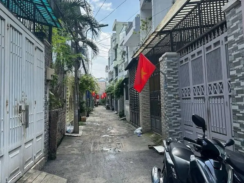 Nhà cấp 4 tặng dãy phòng trọ ngay bờ kênh Tham Lương, hẻm xe hơi thông thoáng... Bán nhà riêng tại An Hội Tây, Hồ Chí Minh 01